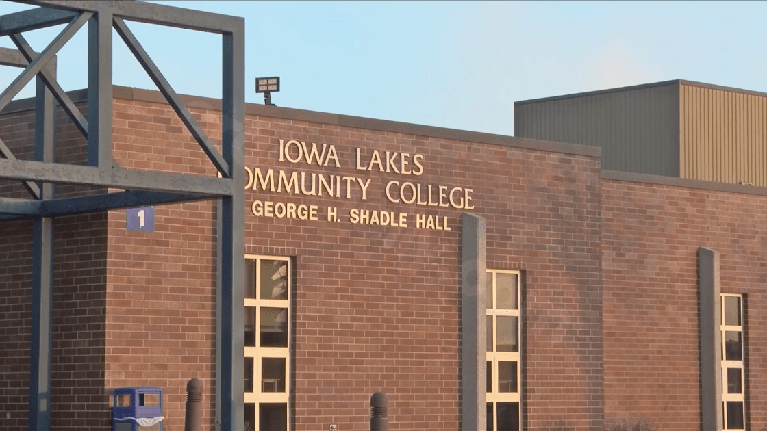 Iowa Lakes Baseball will continue season following fatal bus crash