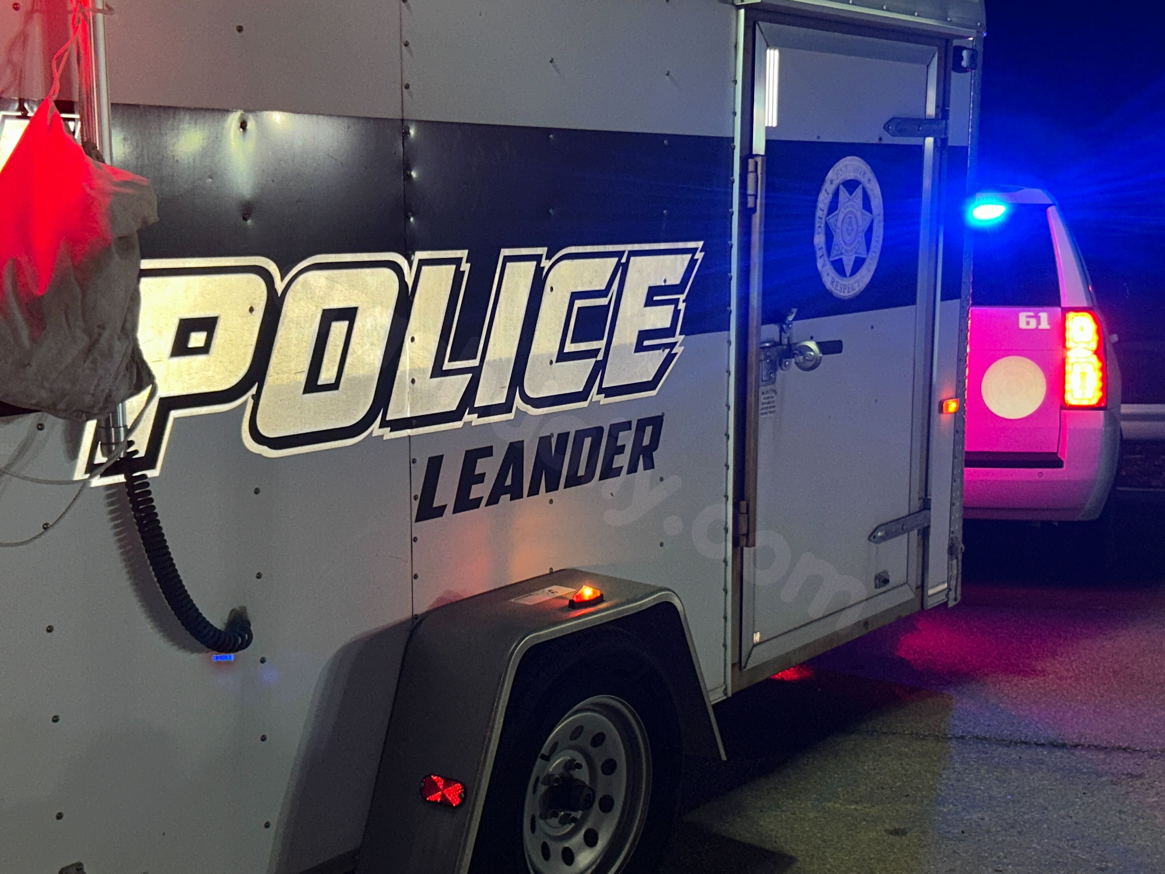 Police respond to fatal crash in Leander overnight
