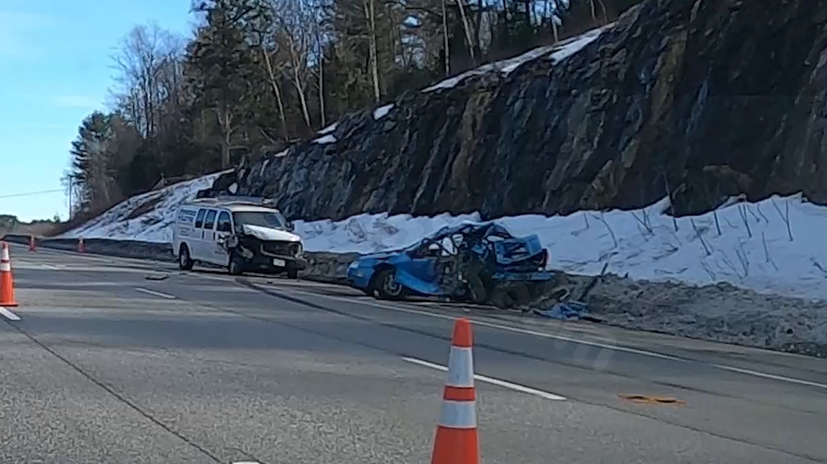 Rollover crash slows southbound traffic on I-93 in Derry, NH
