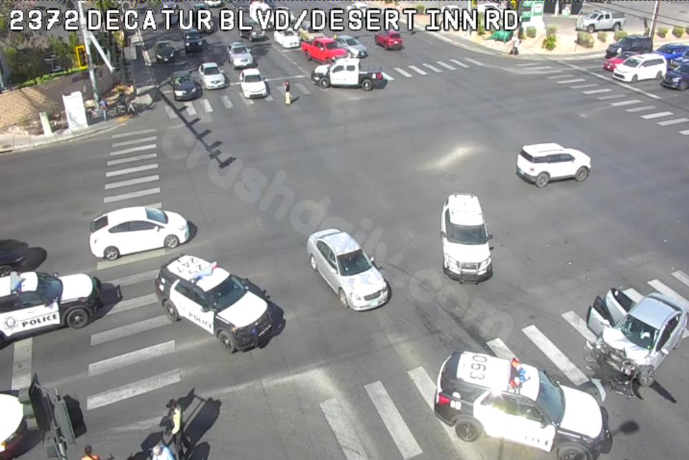 Domestic dispute leads to multi-car crash in Las Vegas: police
