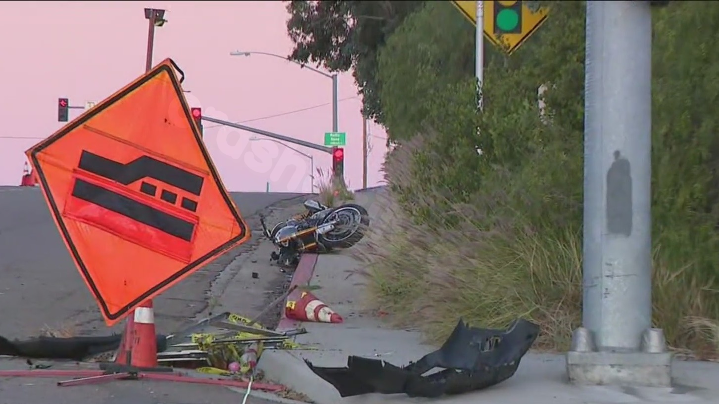 Balboa Avenue closed in Kearny Mesa after fatal motorcycle crash