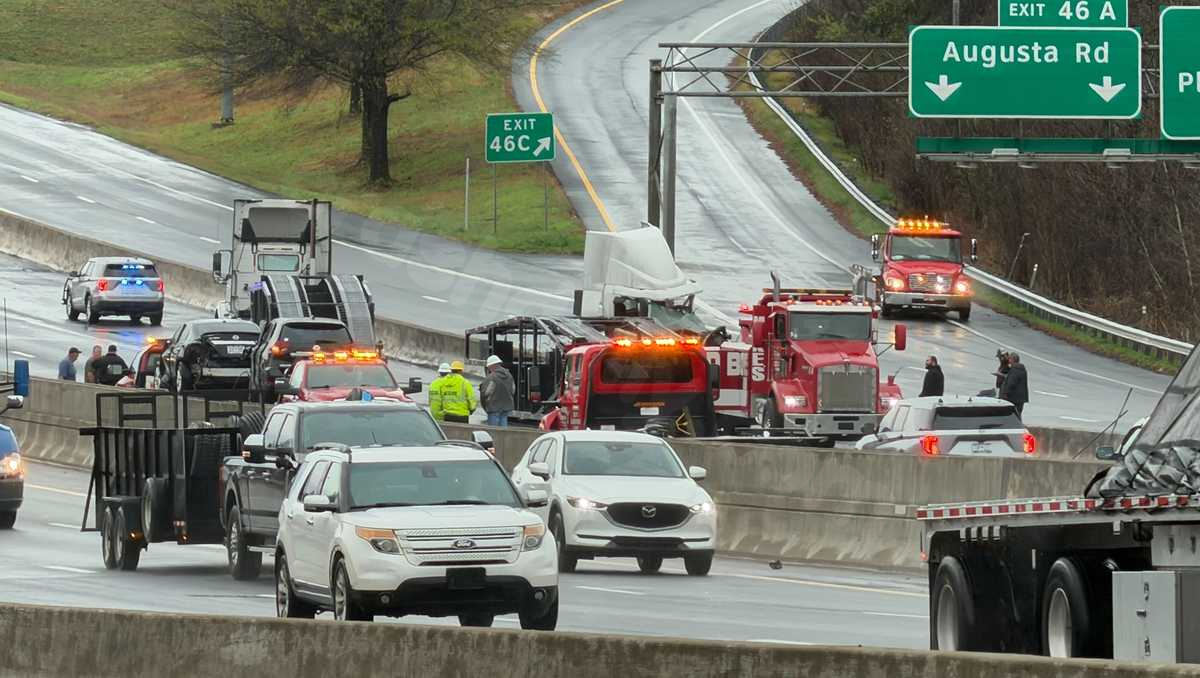 LIVE: Crash on I-85 causes significant roadway damage, police say