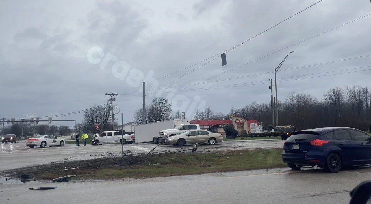 Police respond to accident in Sullivan Thursday morning