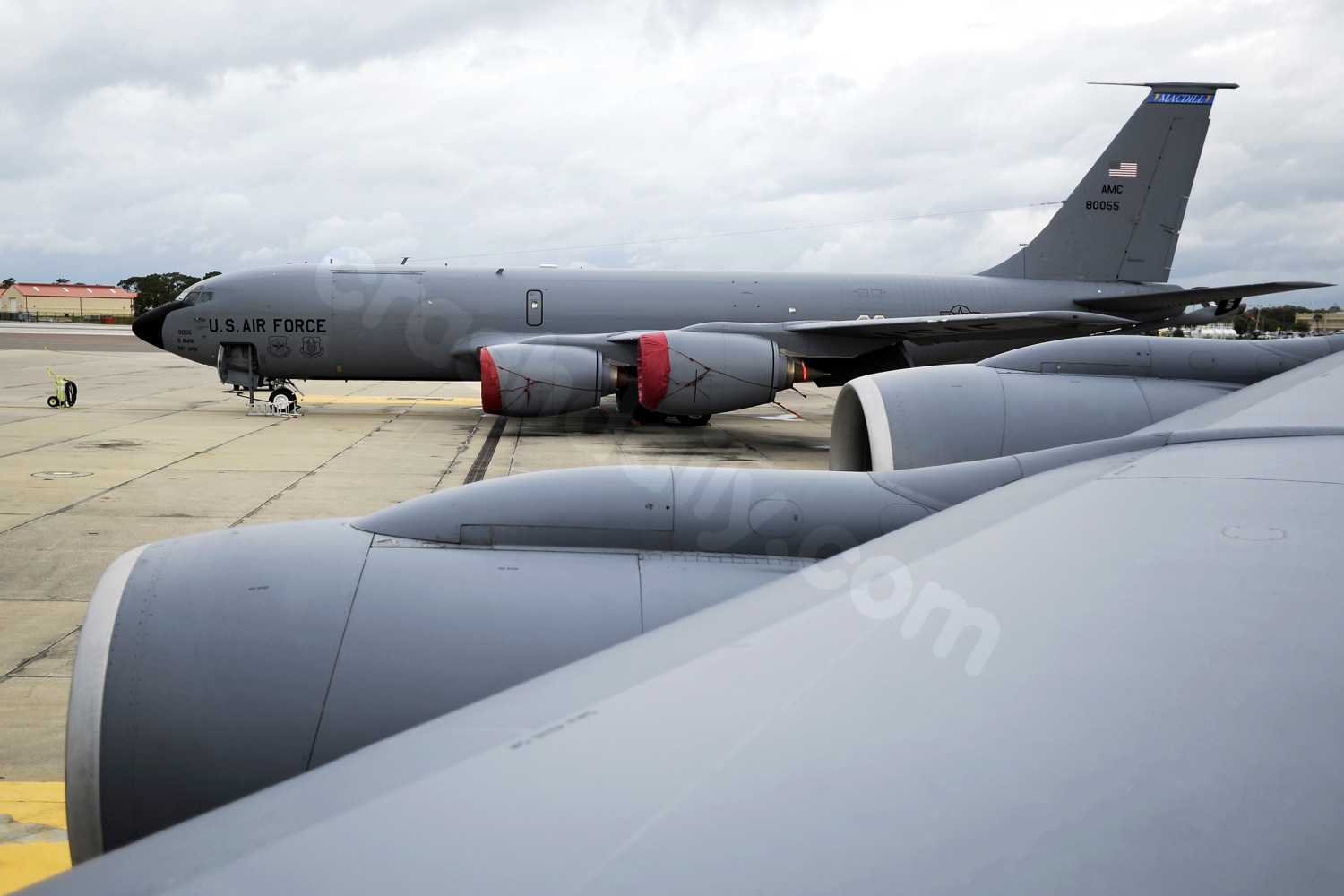 All 6 U.S. crew members killed after refueling plane crashes in Iraq