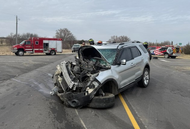 Injuries reported after two-vehicle collision in Taylor County