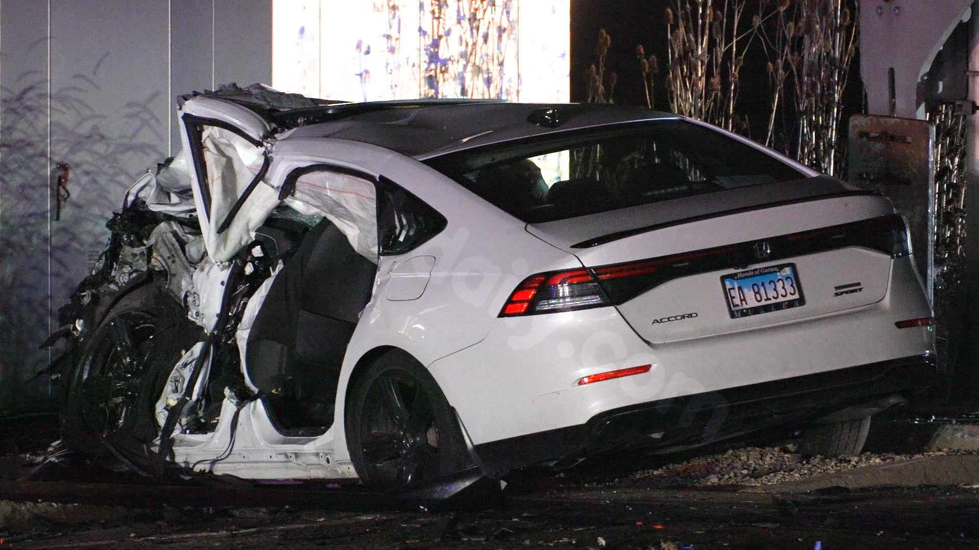 UPDATE: One dead after crash on Allen Road in Peoria