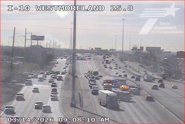 Multi-vehicle crash closes part of I-10 in East-Central El Paso