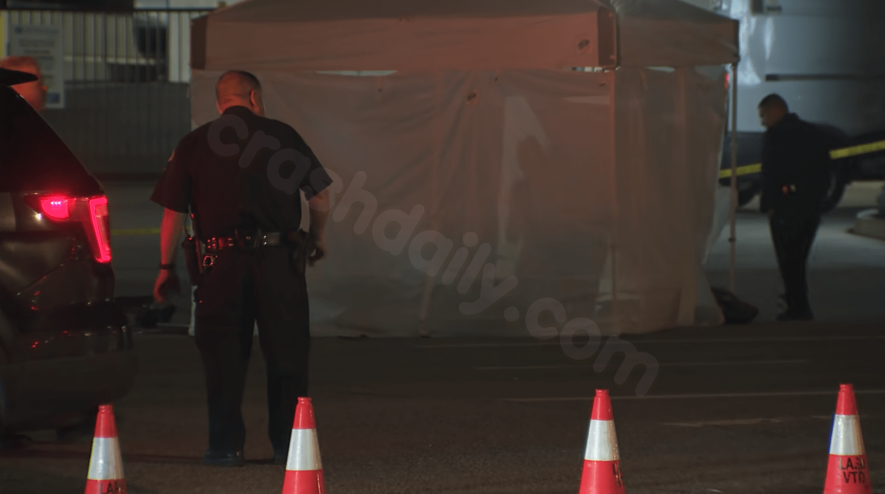 Motorcyclist killed in Mission Hills crash