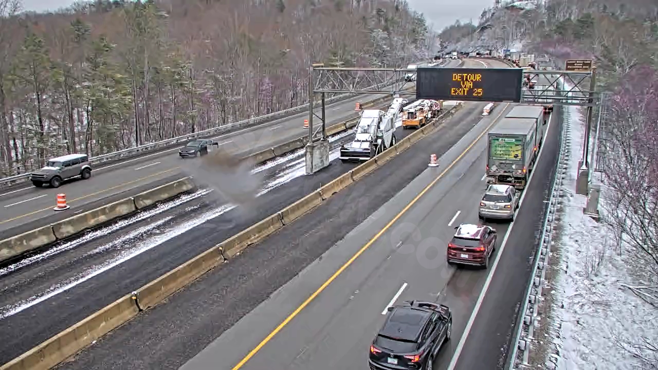 Traffic at a standstill on I-75 north near Corbin due to multi-vehicle accident