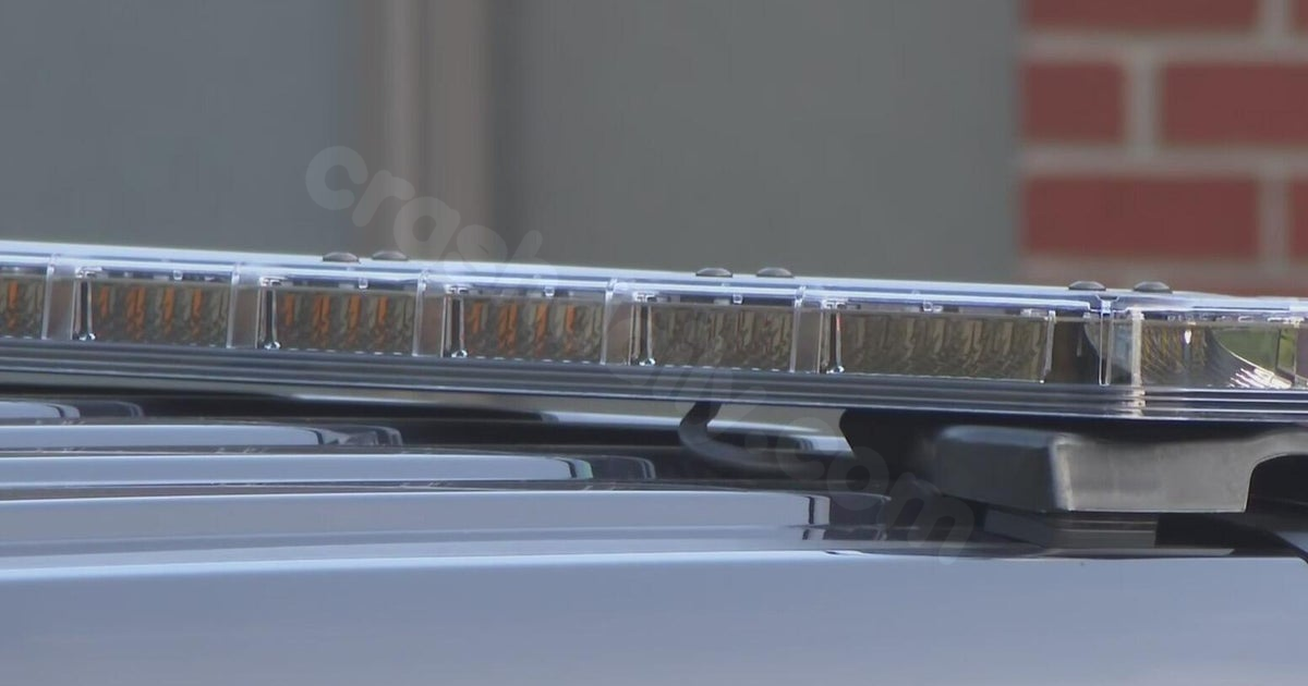 1 dead in crash off Interstate 580 near Tracy, CHP says