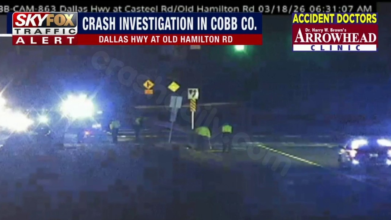 Serious crash closes intersection on Dallas Highway in Cobb County