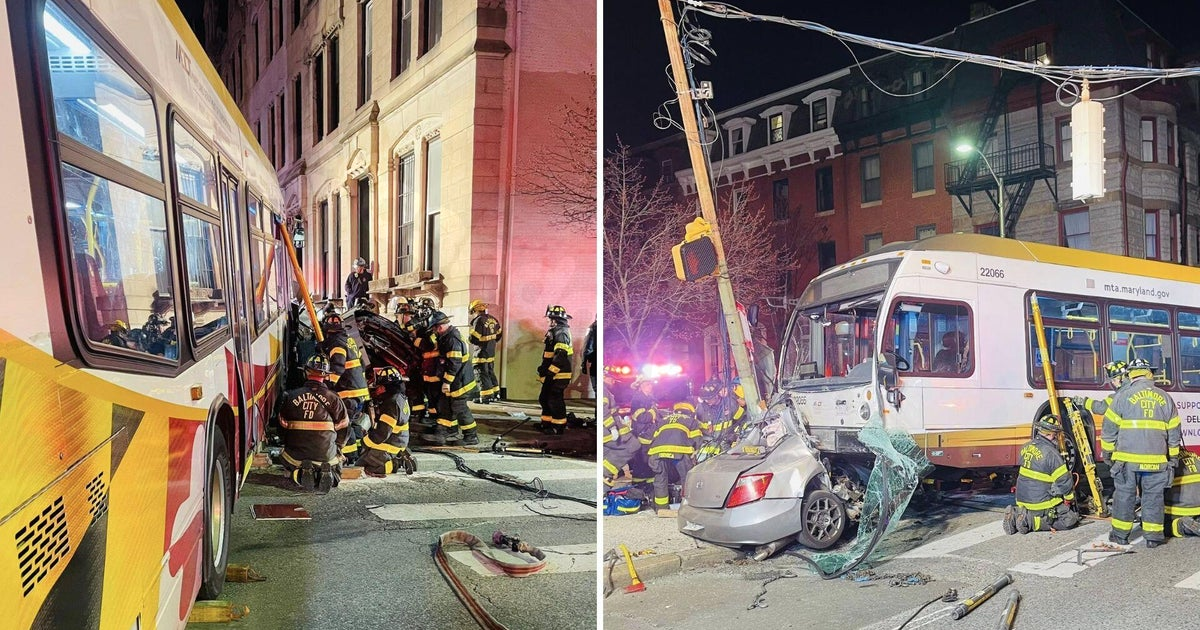 8 people injured after crash involving MTA bus in Baltimore