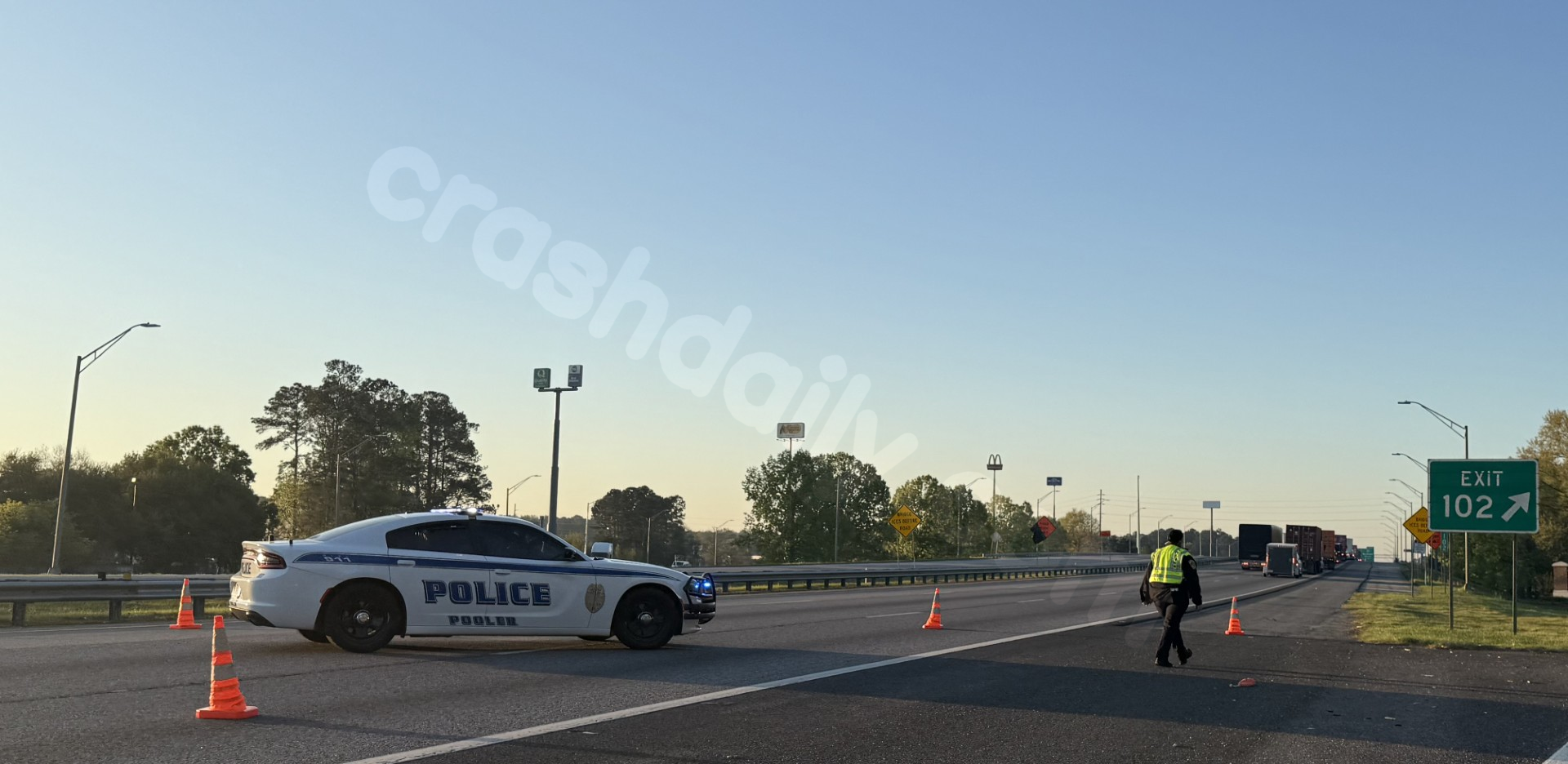 I-95 closed both ways at Exit 102 due to 4 car collision