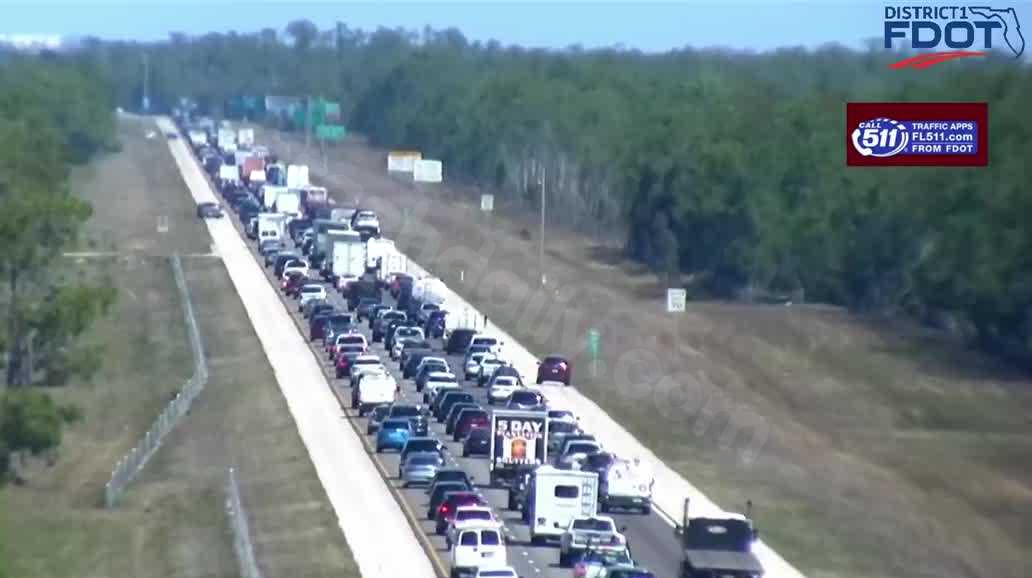 Northbound I-75 clear after multiple crashes in Lee County caused significant delays