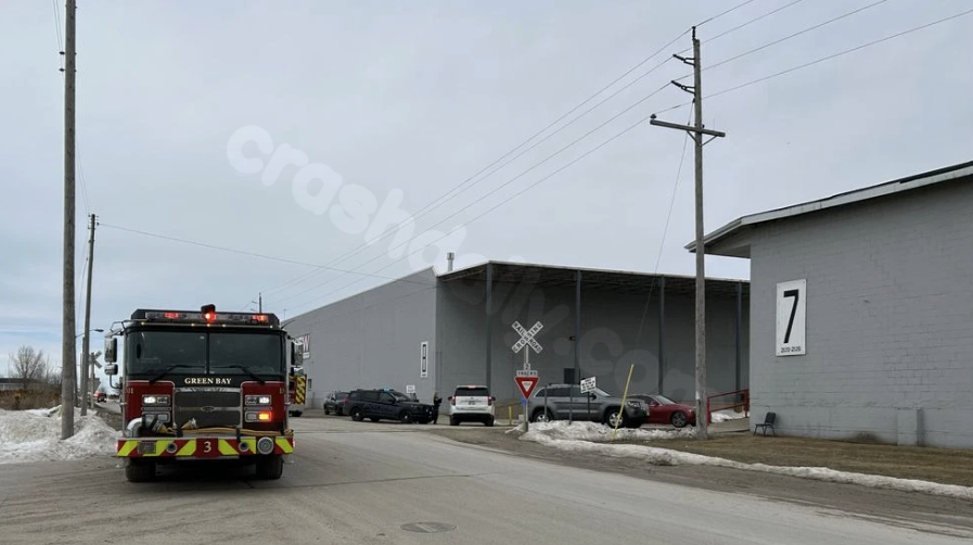 Green Bay tour bus crash; several hurt after freeway incident