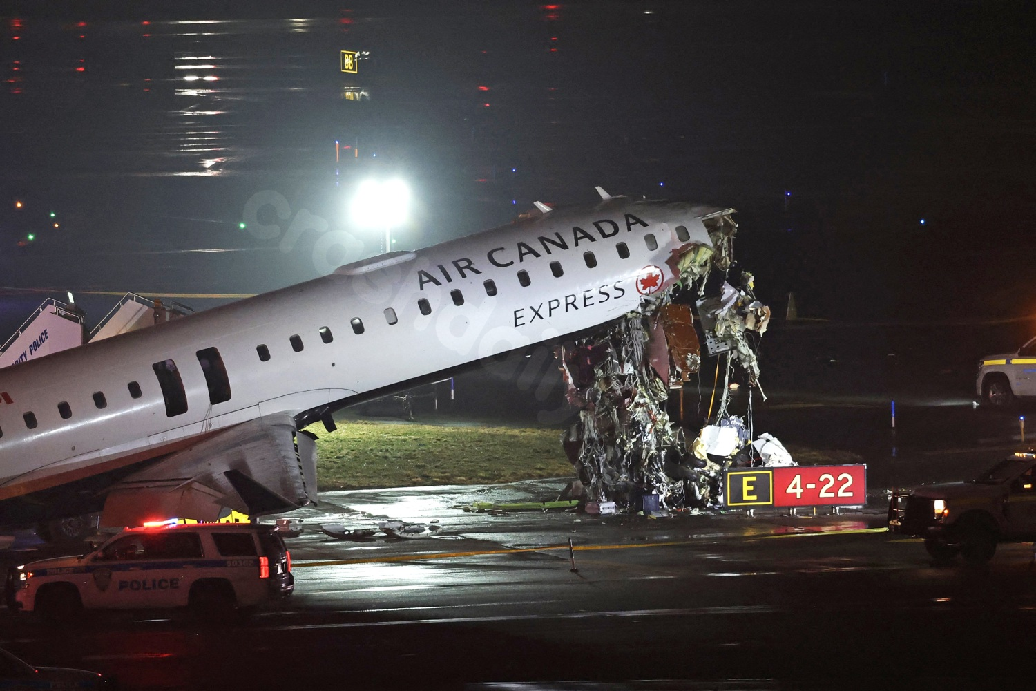 4 injured after Air Canada plane collides with vehicle at New York's La Guardia Airport