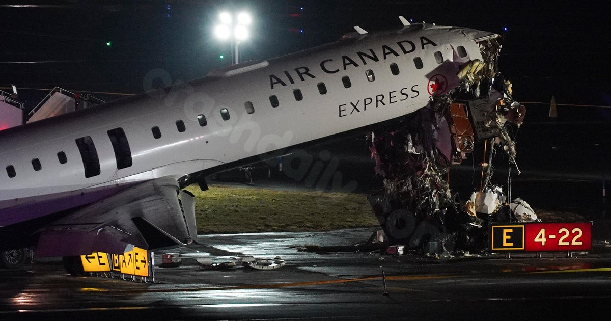 Deadly LaGuardia Airport crash causing headaches for travelers trying to leave NYC