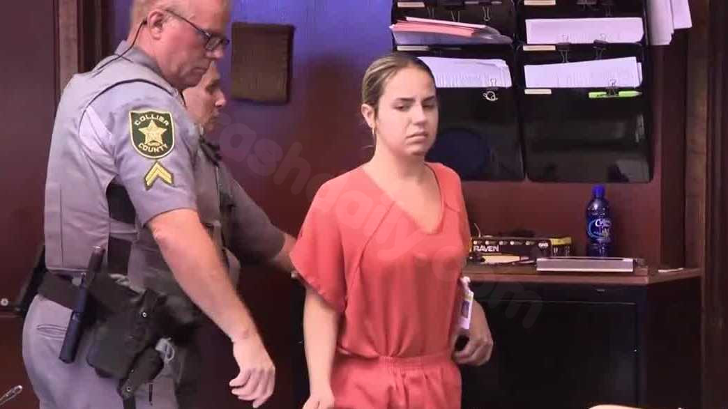 Driver in deadly wrong-way I-75 crash knew deputy who stopped her hours before, prosecutors say