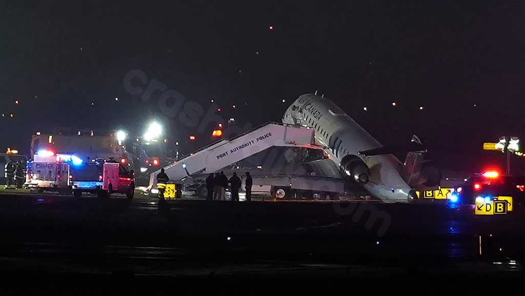 Flights canceled between Orlando and New York's LaGuardia Airport after deadly plane crash