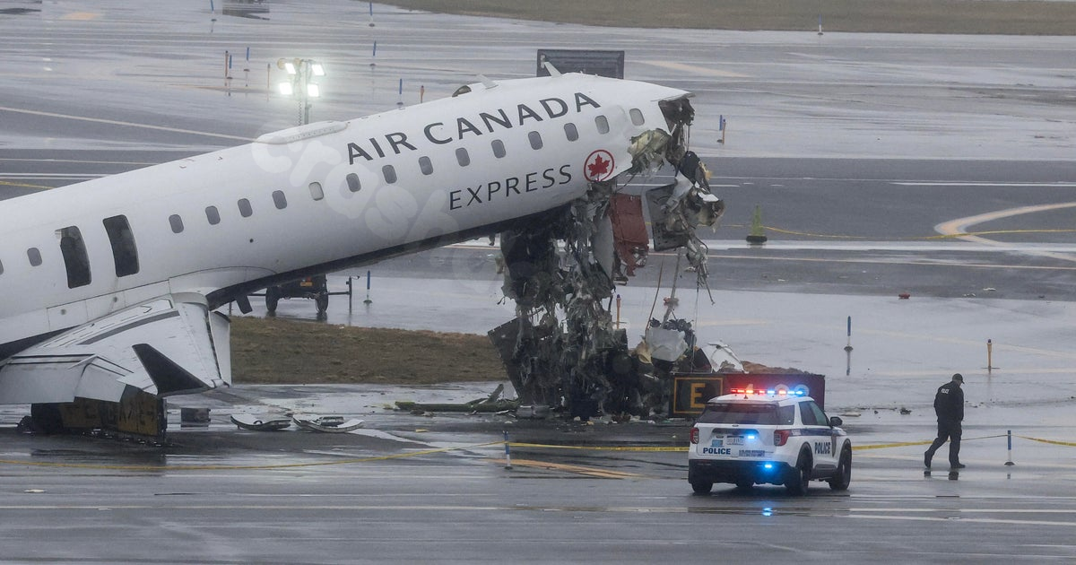 LaGuardia Airport runway crash investigators arriving on scene in NYC