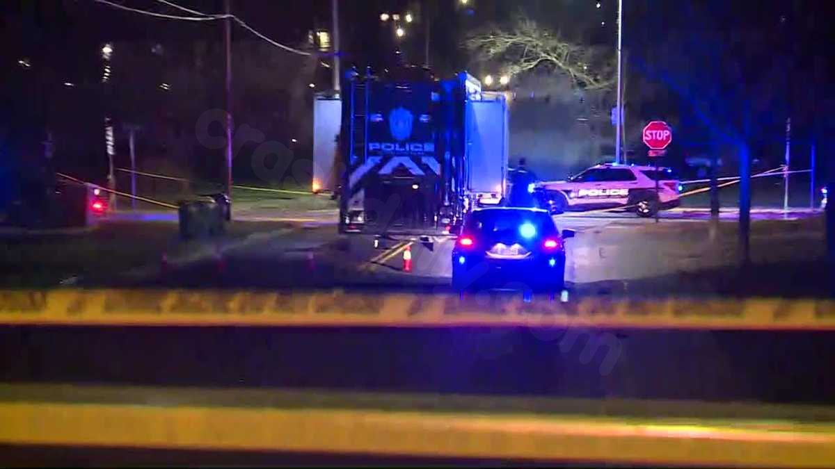 Overland Park shooting leads to crash in Prairie Village; police search for suspect vehicle