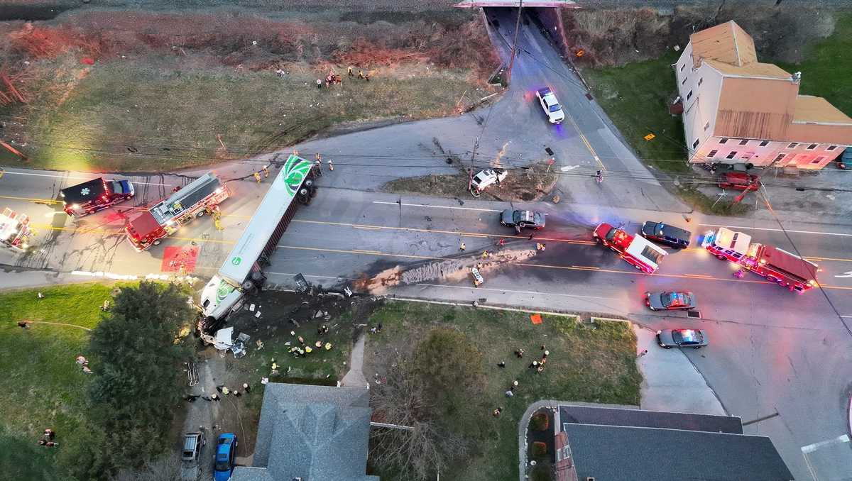 Tractor-trailer overturns, closing Route 30 in Lancaster County