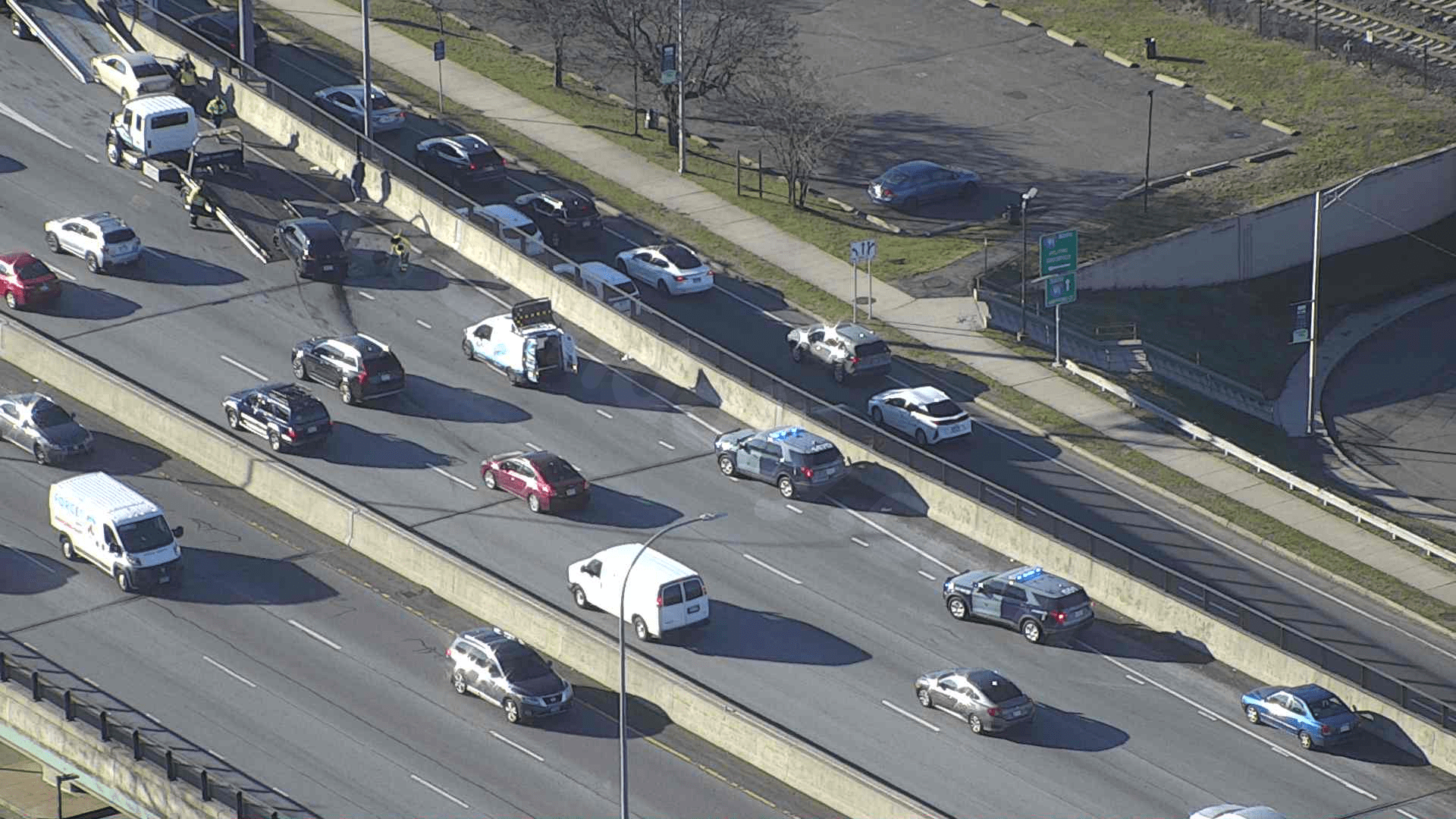 Crash on I-91 southbound in Springfield causes traffic delays