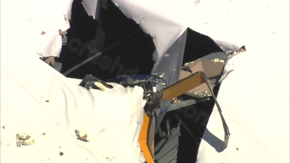 Helicopter crashes into building in Boynton Beach; 2 killed