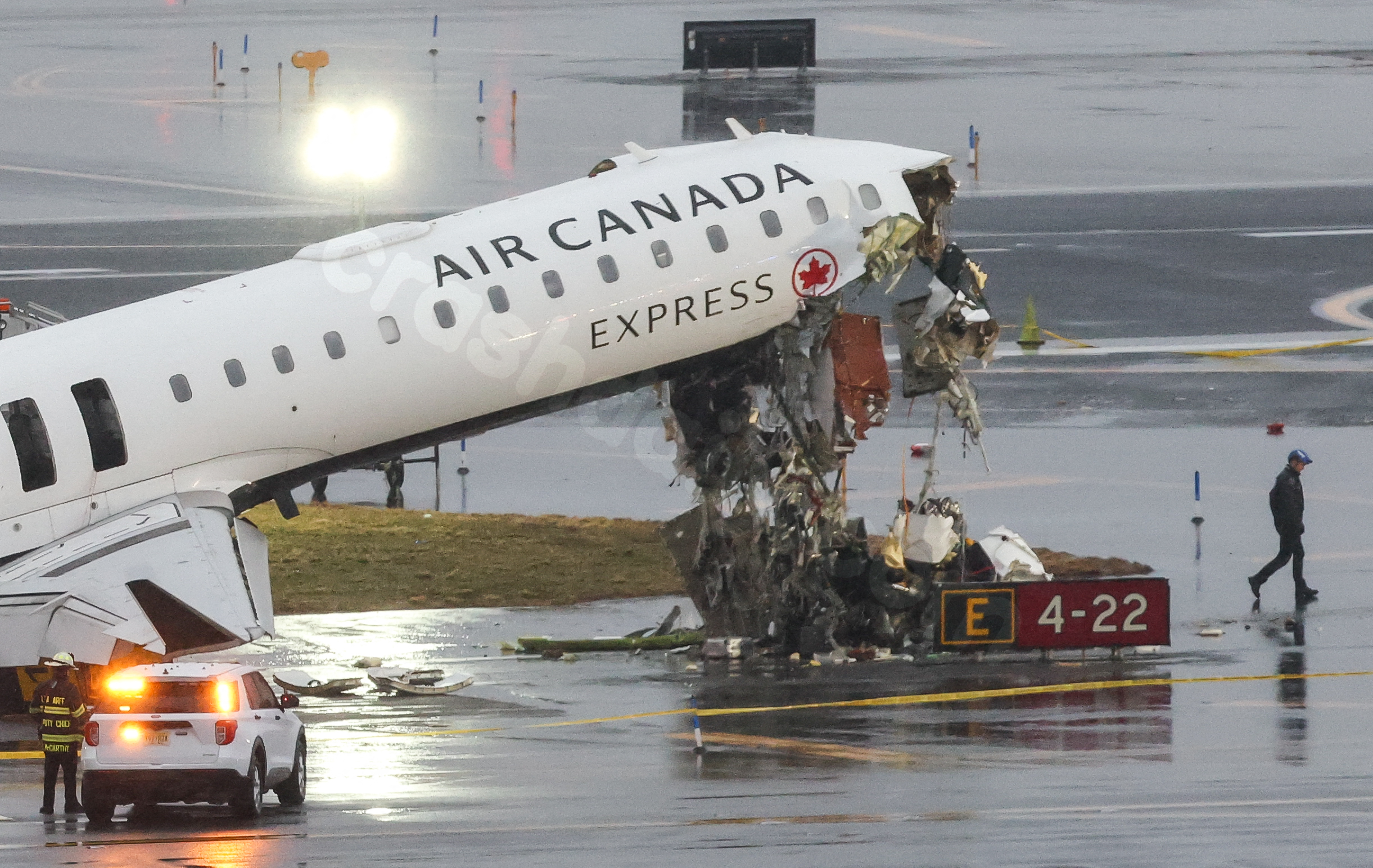 Pilots killed in LaGuardia Airport crash identified: What we know