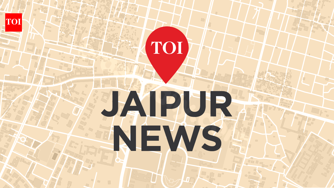 Woman, 30, killed in car accident
