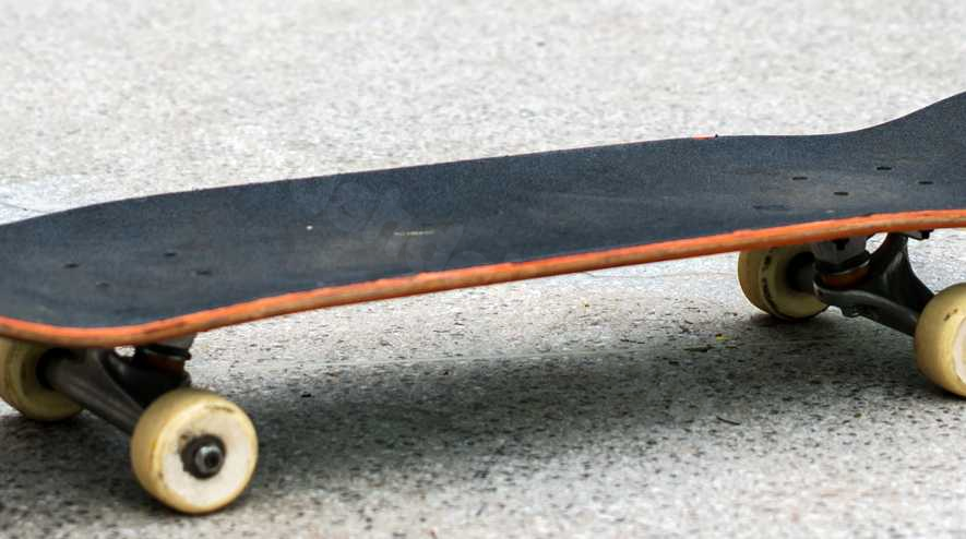 26-year-old Upstate man dies after skateboarding accident, coroner says