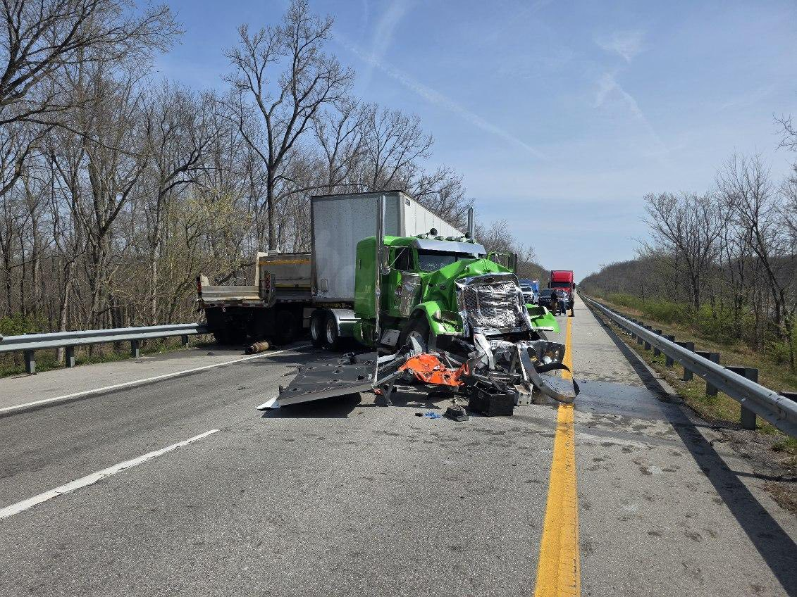 I-64 closed in Warrick County after crash with semi and INDOT vehicle