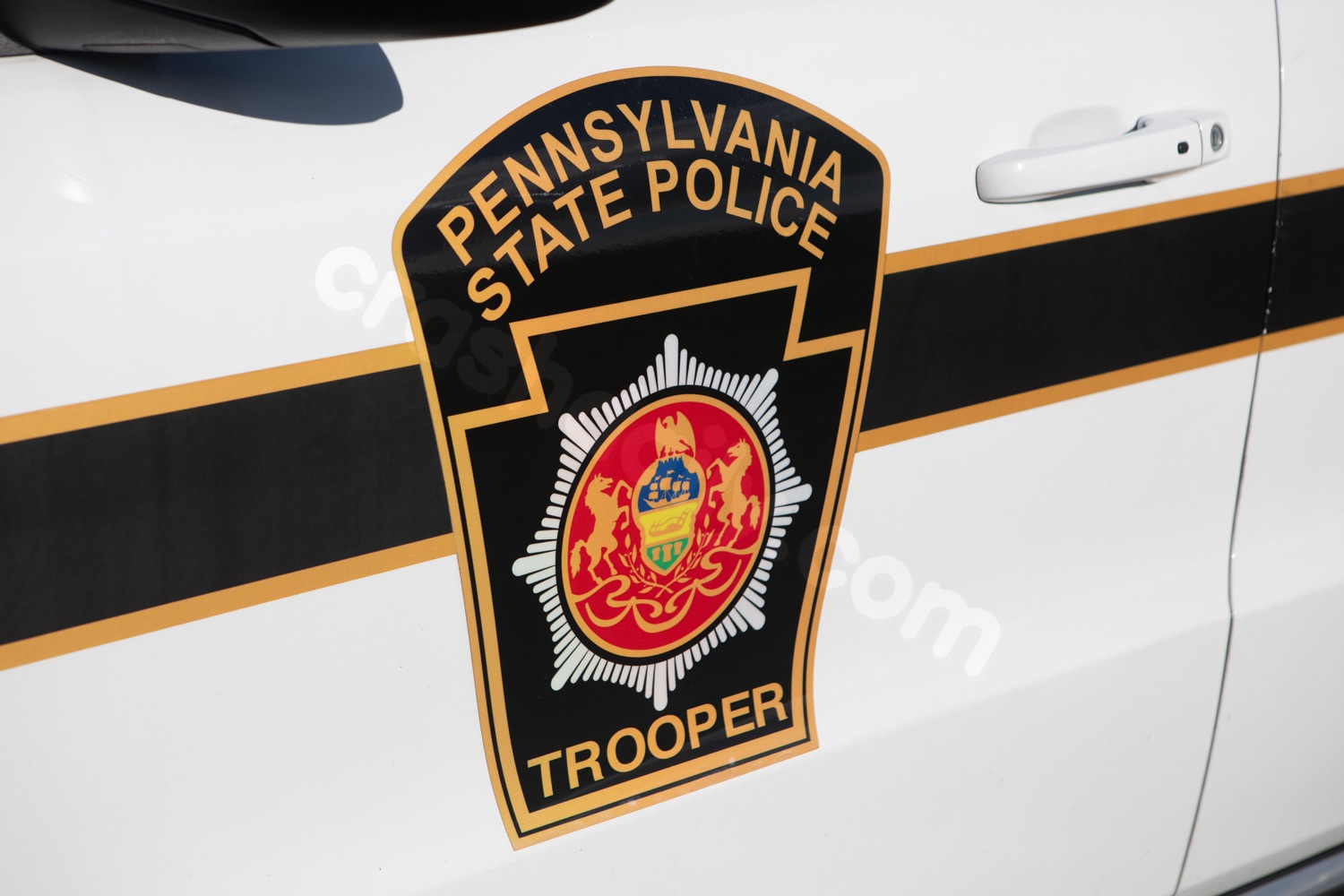 1 dead, another injured after crash in Fulton County