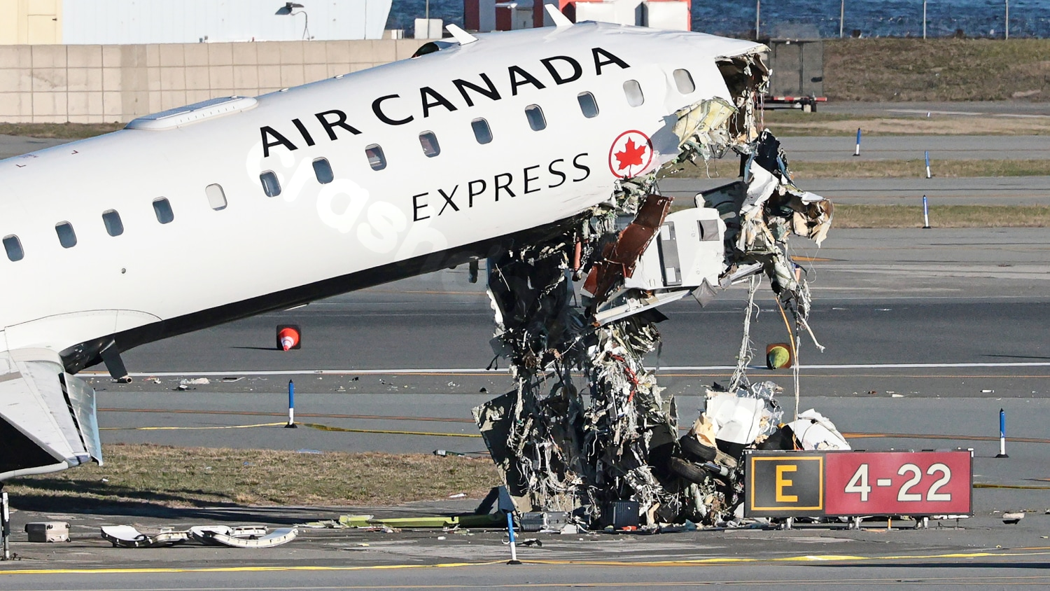 4 injured in LaGuardia crash are still in the hospital as wreckage is removed
