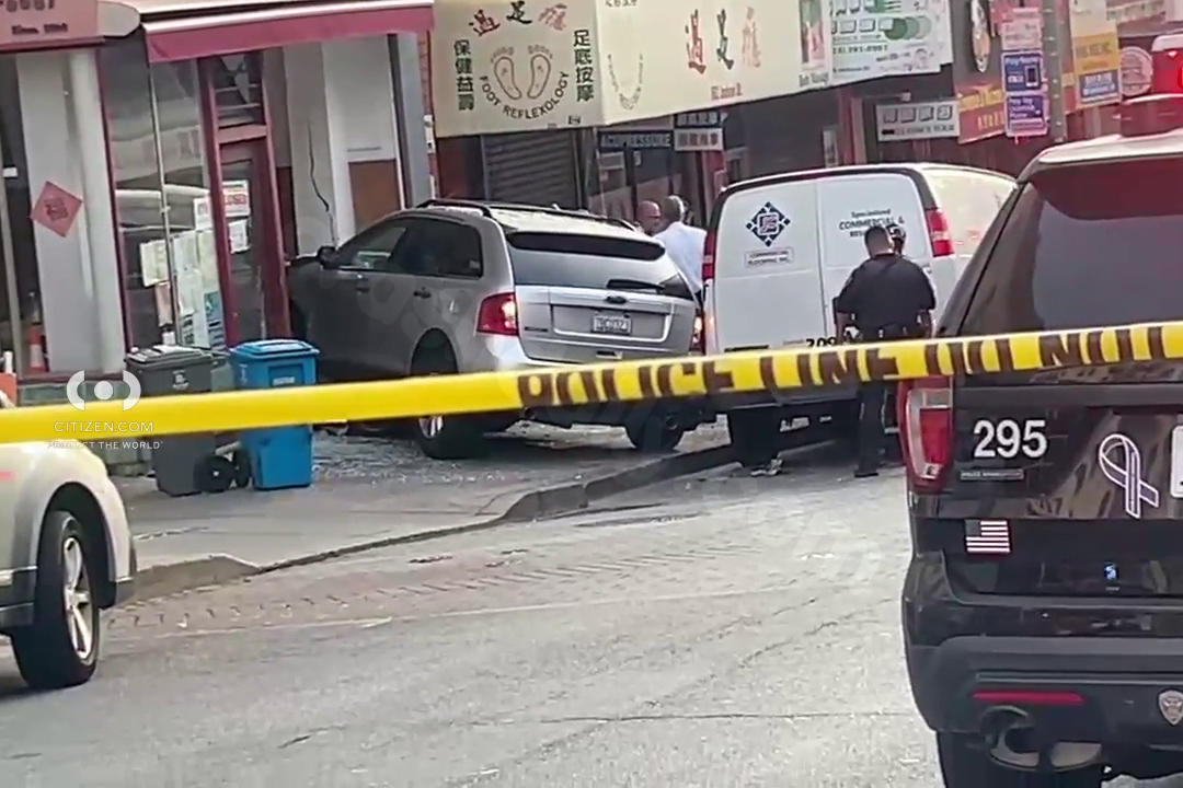 1 pedestrian dead, 1 injured in SF Chinatown car crash into building