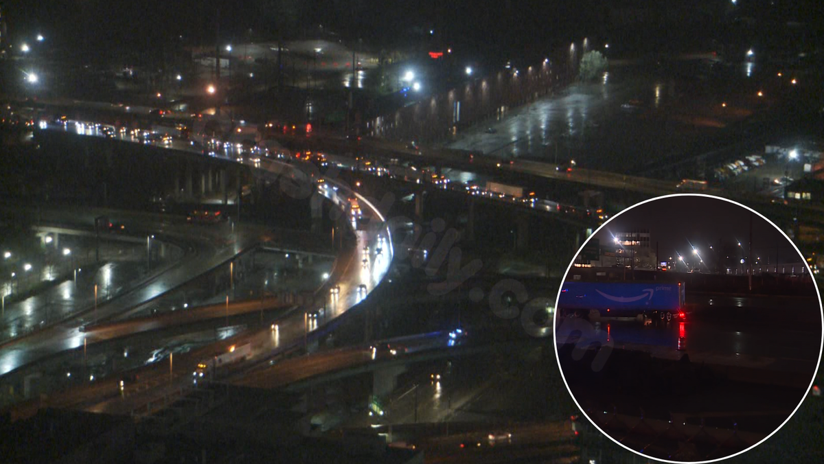 I-75 northbound shutdown near Brent Spence Bridge due to crash involving semi-truck