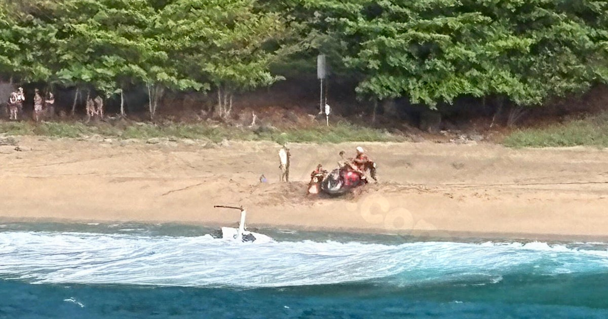 2 Massachusetts residents killed in helicopter crash off coast of Hawaiian island of Kauai