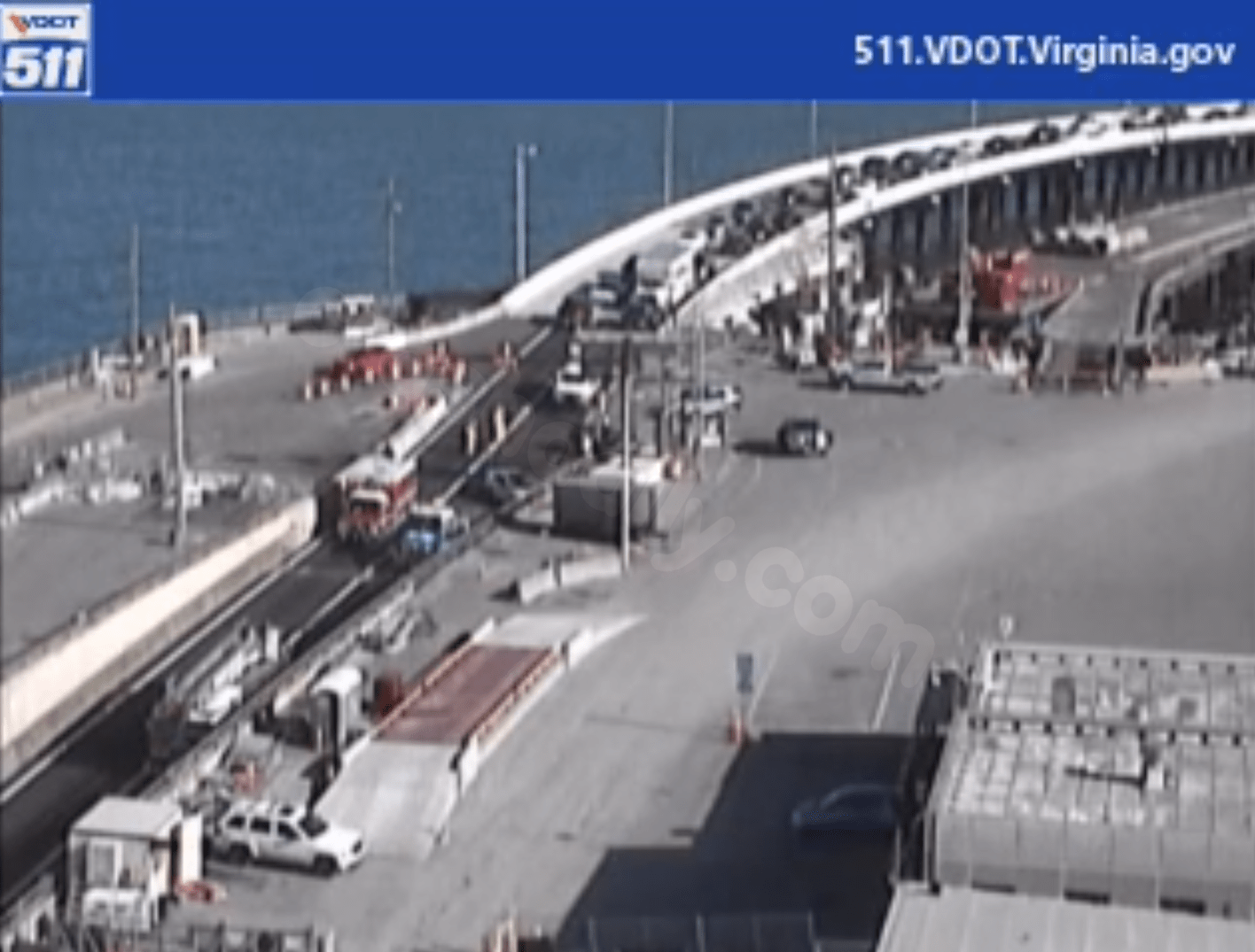 I-64 West closed near Hampton Roads Bridge Tunnel after vehicle crash