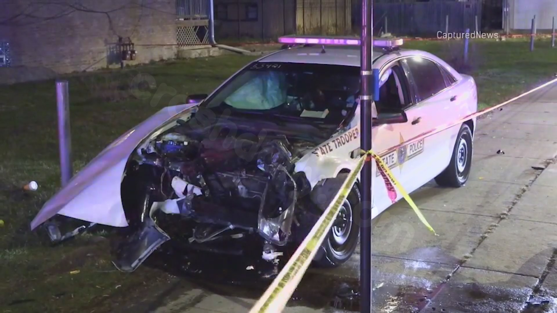 Illinois state trooper injured after squad car crashes with passenger vehicle near Garfield Park early Monday, state police say