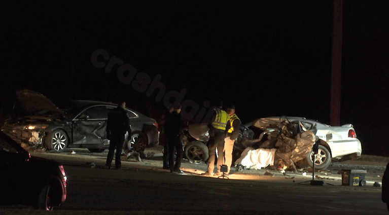 Multiple vehicle crash kills Lansing man, injures five others in Lansing Township