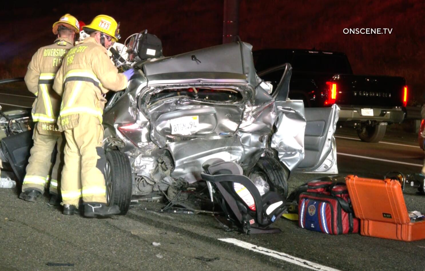 Rollover crash with vehicle carrying infants leaves 1 person dead in Riverside