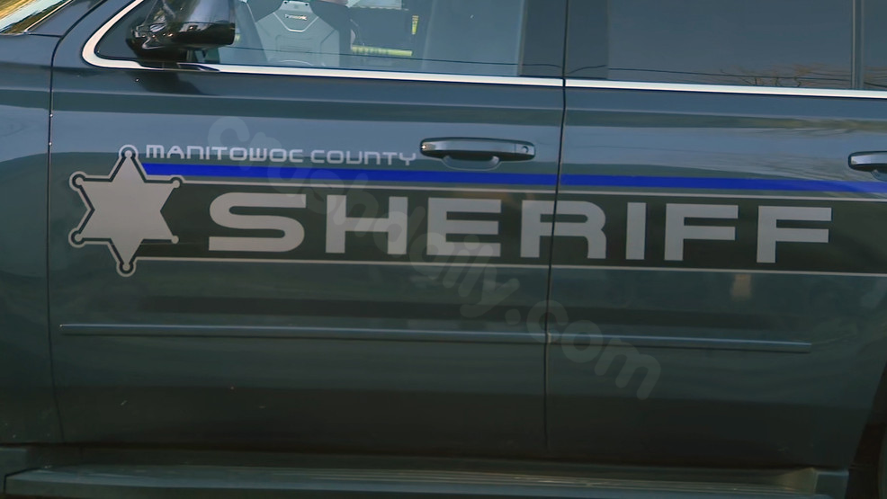Manitowoc County crash; Wauwatosa man dies at hospital