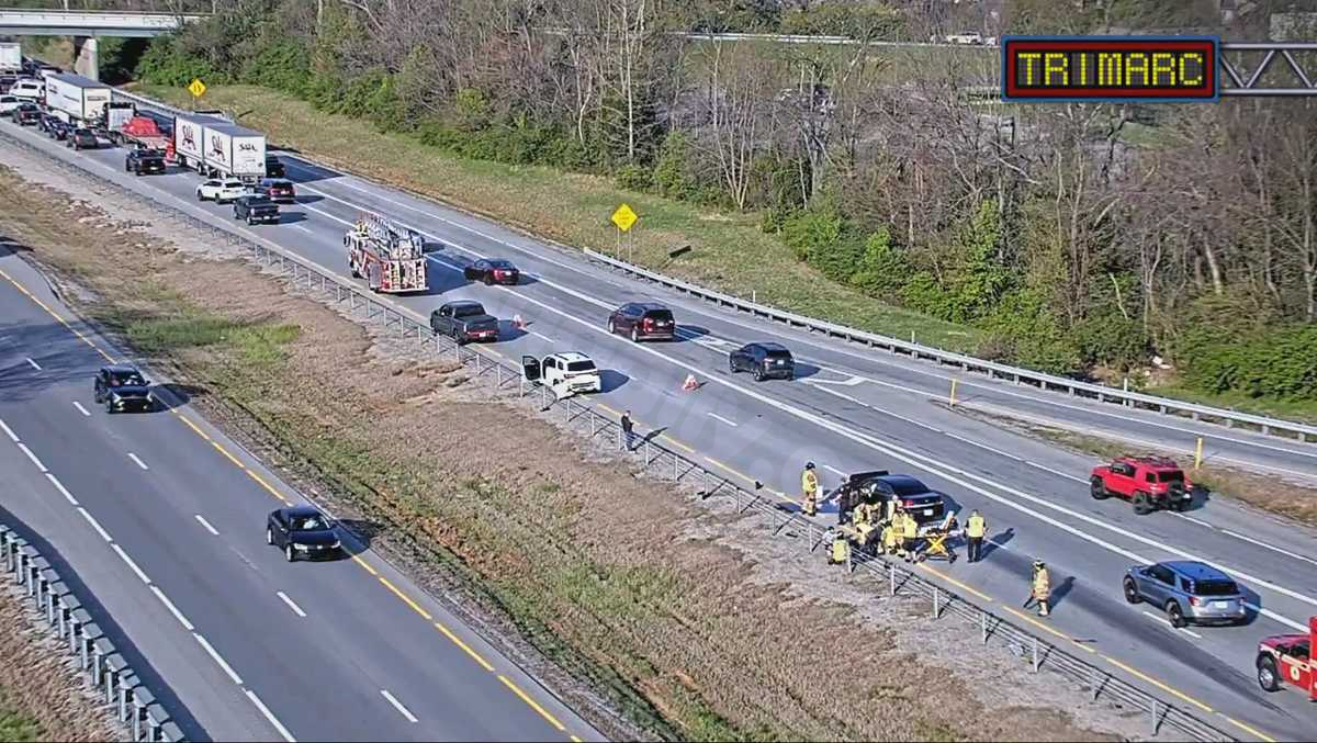 TRAFFIC: Two morning crashes cause delays on I-71 South
