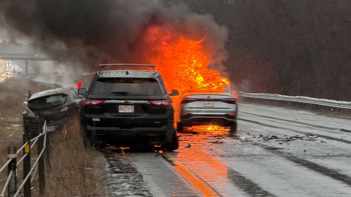 Multiple vehicles involved in fiery crash on I-295 in Yarmouth