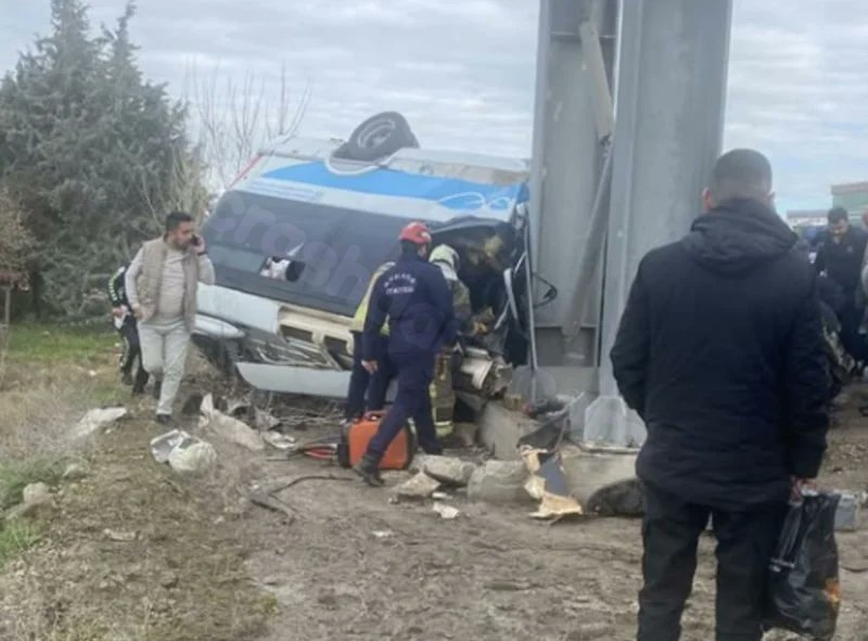Turkiye bus accident leaves 4 dead, 13 injured - VIDEO