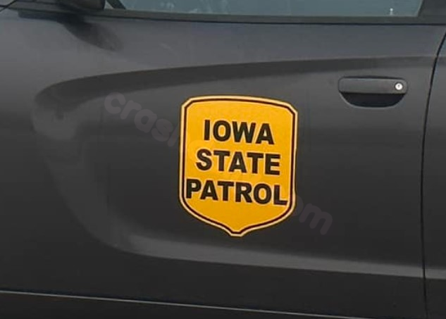 Two people killed in Iowa crash after illegal U-turn, ISP says
