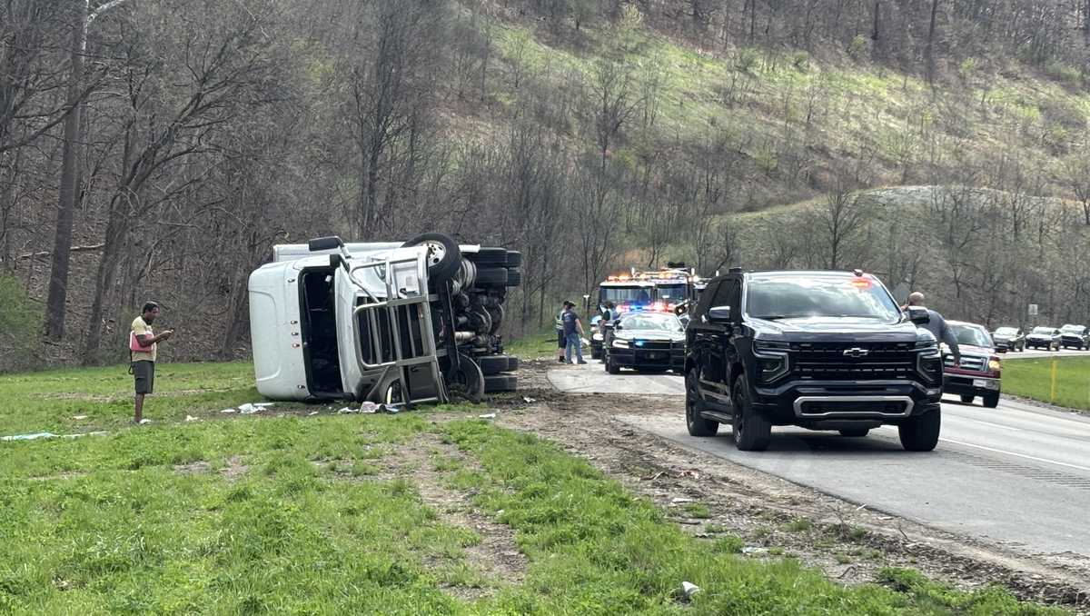 Woman injured after tractor-trailer rollover crash on I-79 in Allegheny County