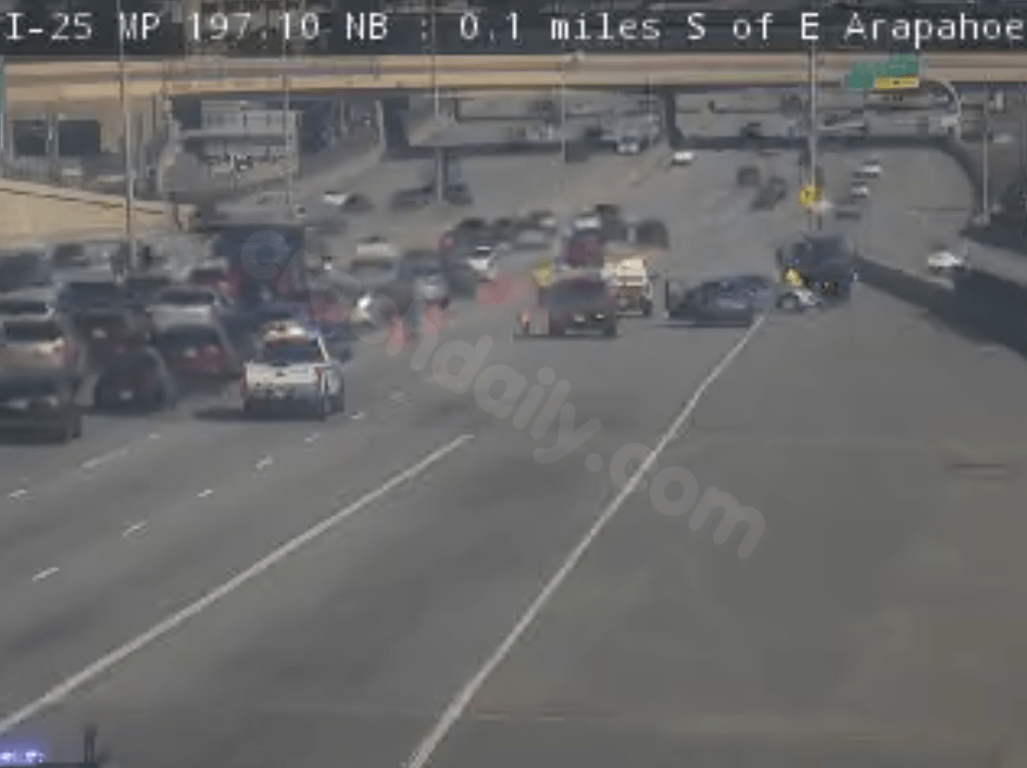 1 killed in crash on I-25 near Greenwood Village Easter morning