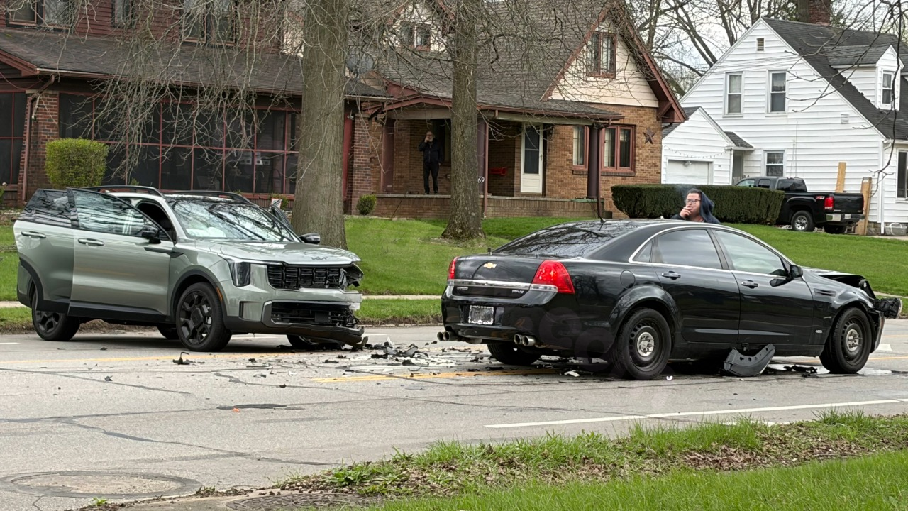 Car crash sends two kids to the hospital