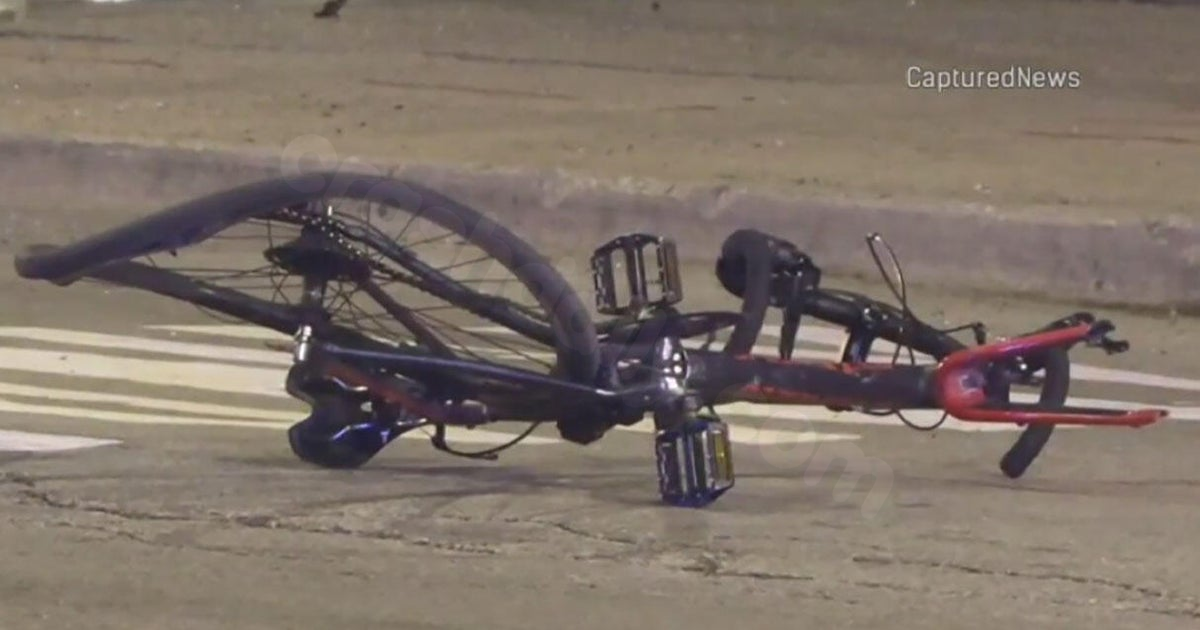 SUV hits man riding bike on Chicago's Southwest Side, driver flees